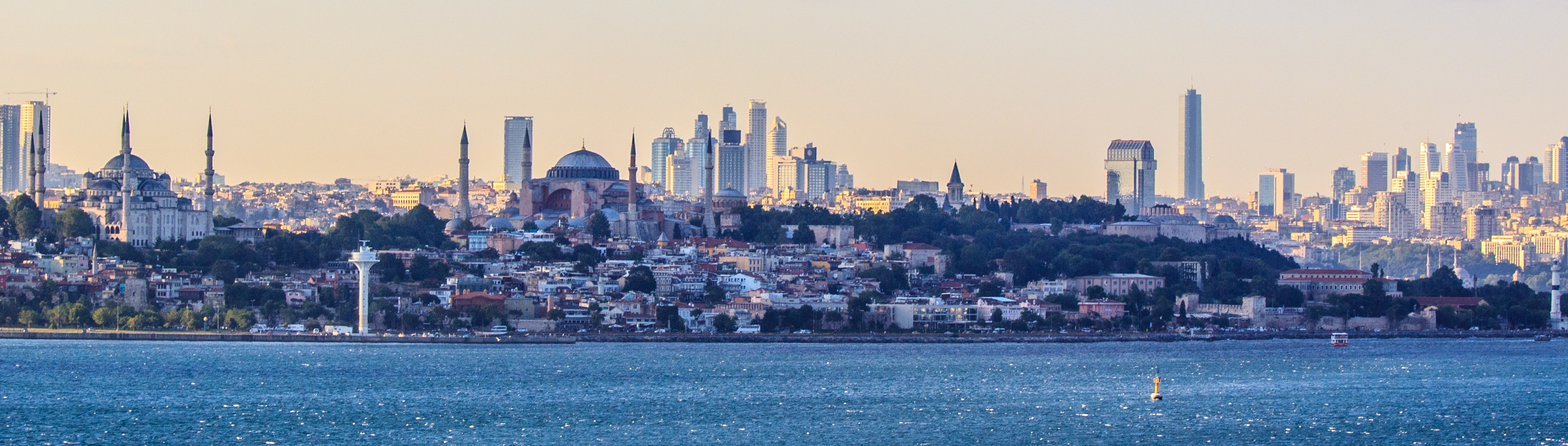 Стамбул гайс 2. Стамбул Турция панорама. Stambul Skyline. Истанбул панорама. Турция Стамбул мост через Босфор.